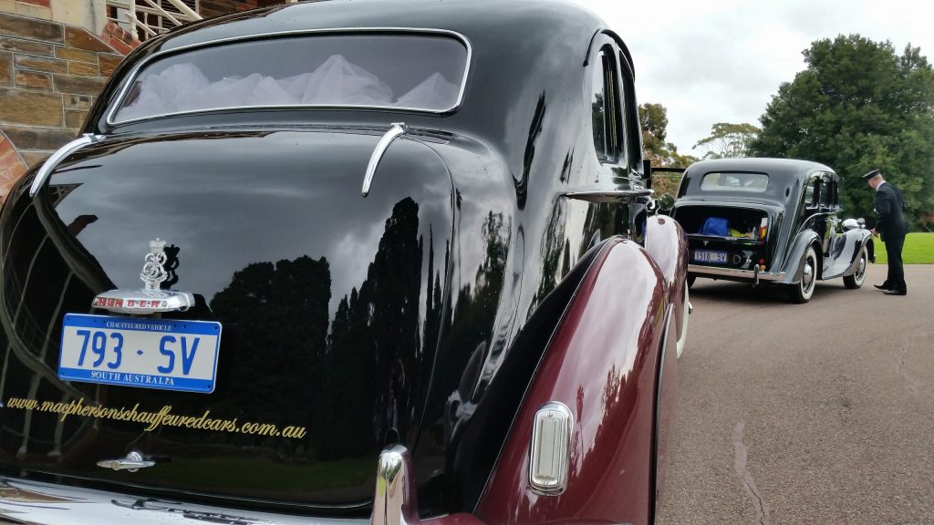Bonnie — wedding car photograph